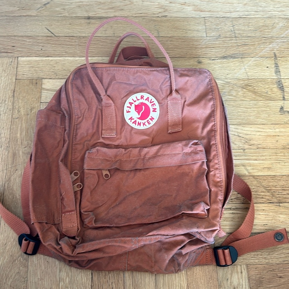 Fjallraven Kanken Refulae sized back pack
